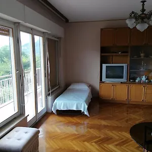 Apartment Apartman Buky